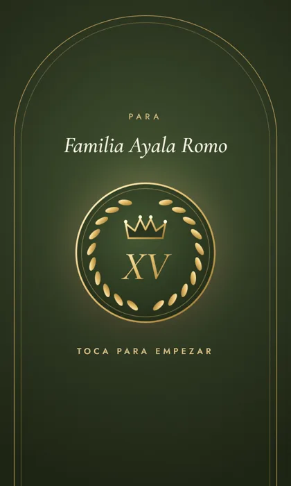 Invitación digital de XV años Jardín dorado: medallón dorado con corona sobre verde jardín